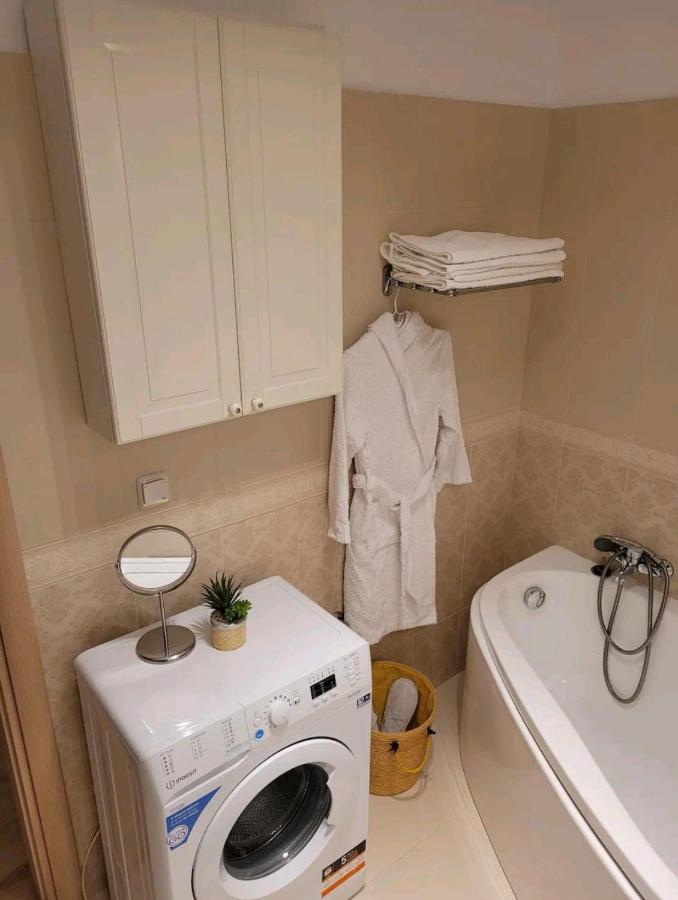 Apartament Ana Appartement Boekarest Buitenkant foto